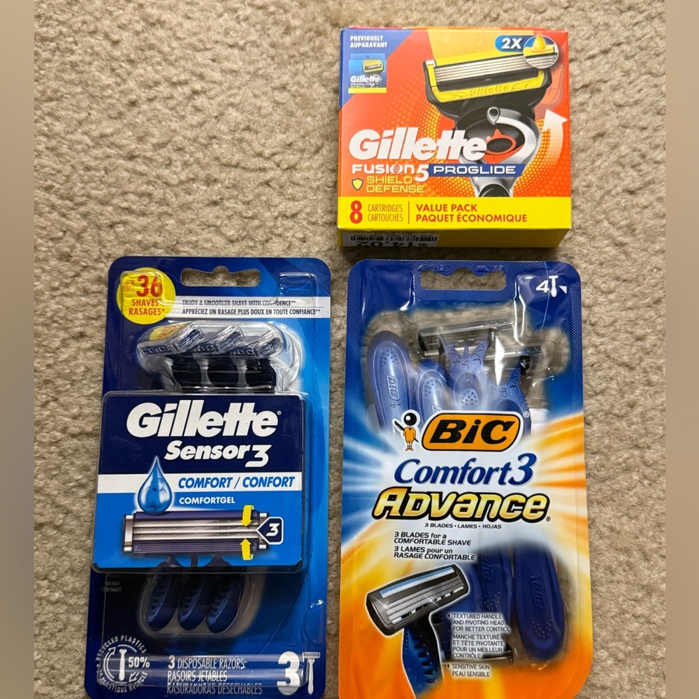 Gillette Razor Bundle